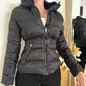 puffer jacket (black)